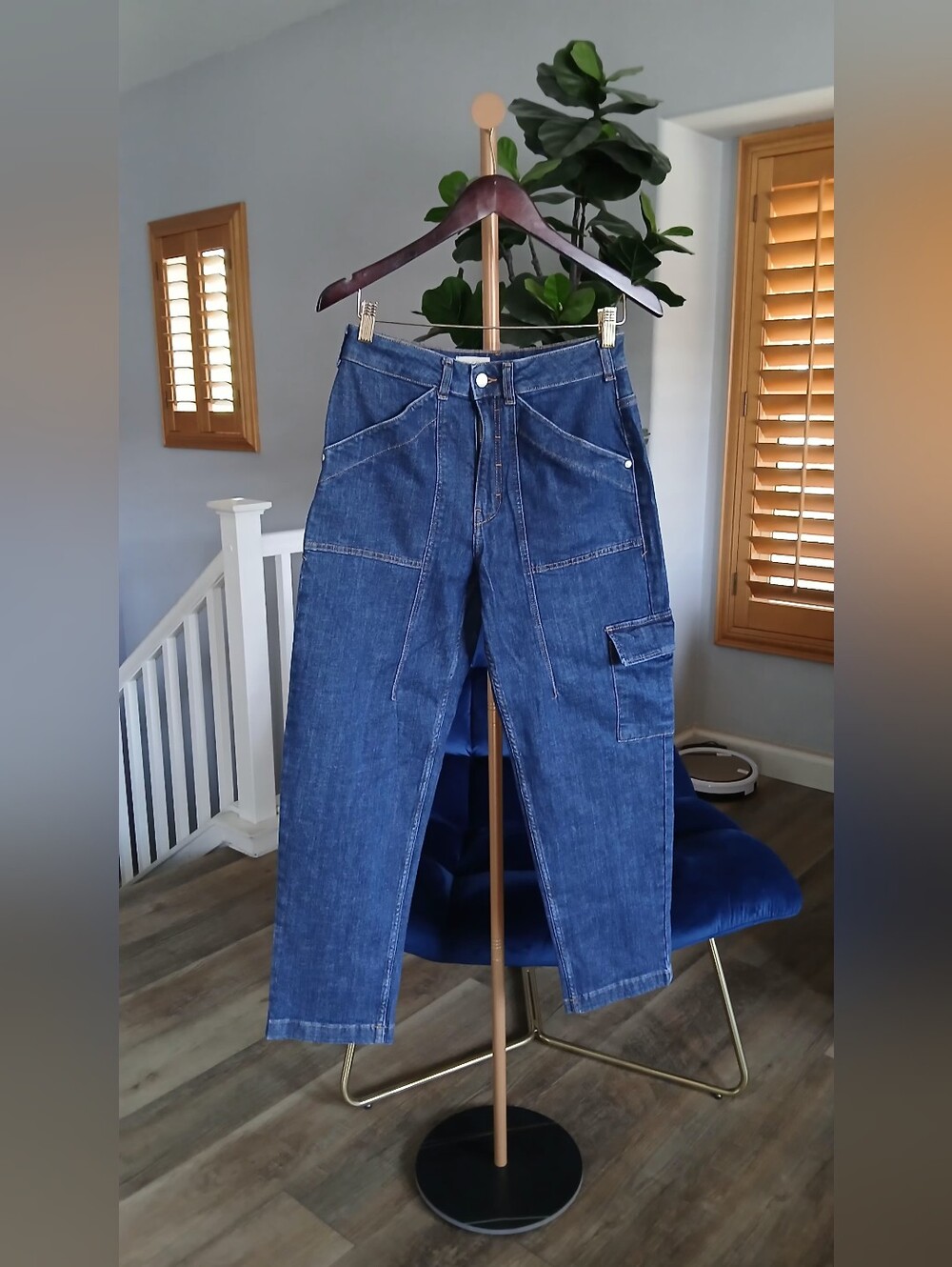 Pilcro Cargo Utility Jeans. Size 29